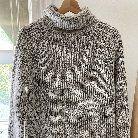 Roots sweater - Picture 2 of 3